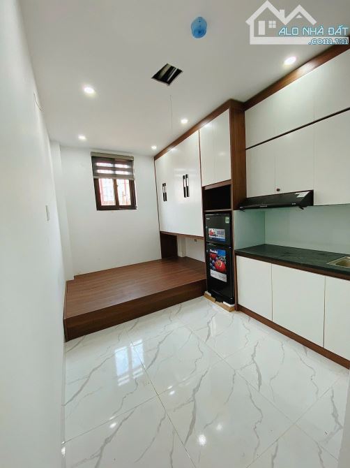BÁN NHÀ 6 TẦNG LÊ QUANG ĐẠO - 8 PHÒNG KHÉP KÍN - THANG MÁY - DÒNG TIỀN ỔN ĐỊNH - SỔ ĐỎ ĐẸP - 2