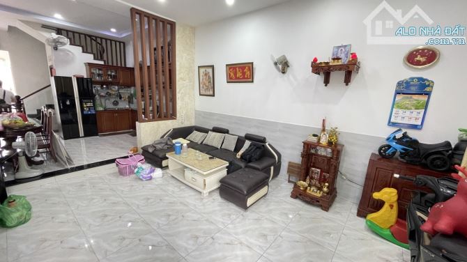 HOT NGAY LINH ĐÔNG THỦ ĐỨC - HXT - DT 278M2 - 2 TẦNG - HƠN 22 TỶ . - 2
