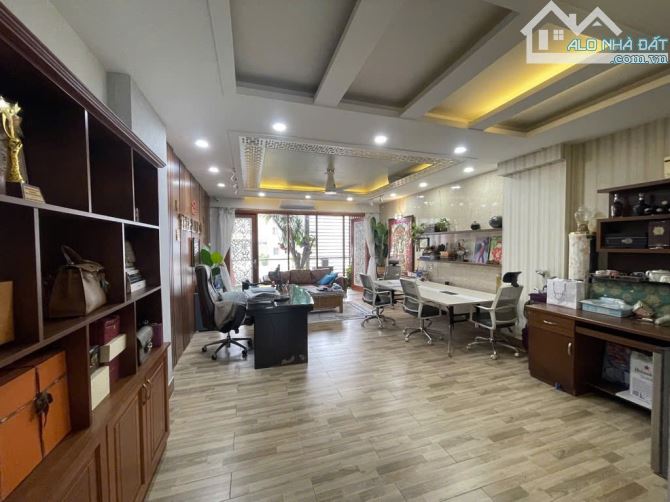Nhà phố hầm và 4 tầng, mặt tiền đường Tân Thuận Nam Quận 7. 5*8, hơn 16 tỷ. - 2