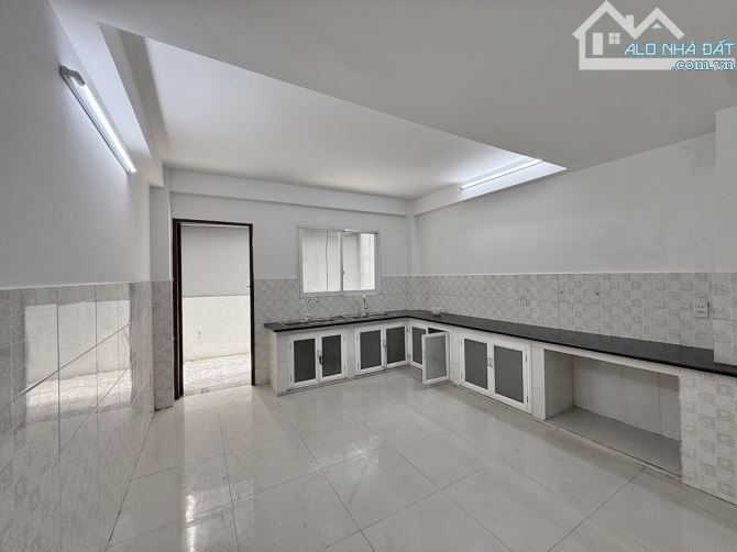 Bán nhà 6 tầng làm CHDV dt4x24, Dương Quảng Hàm, Phường 5, Gò Vấp, Giá nhỉnh 16 tỷ TL - 2