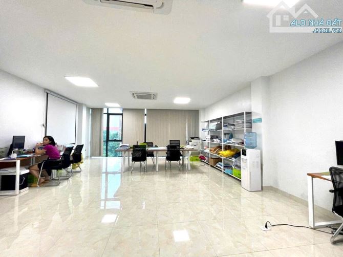 Cực độc! Toà VP mặt phố Lê Văn Lương, vỉa hè, thang máy, kinh doanh, DT 1.5 tỷ/năm, 80m*9T - 2