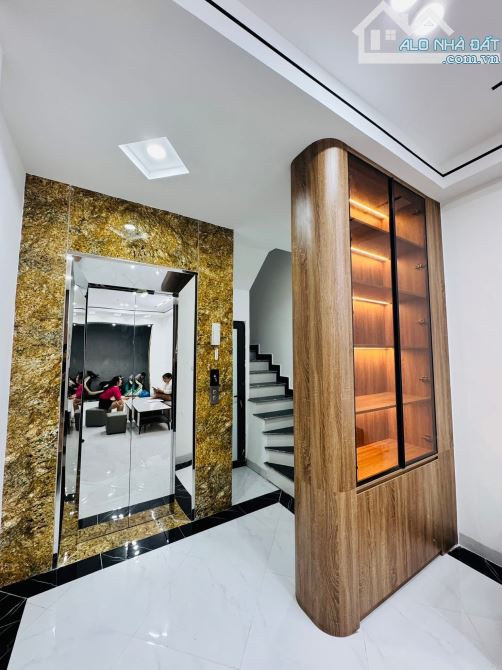 BÁN NHÀ XUÂN THUỶ 33m2x6T giá chỉ 10.6 tỷ-GẦN ÔTÔ TRÁNH-NGÕ THÔNG RỘNG NÔNG-THANG MÁY - 2