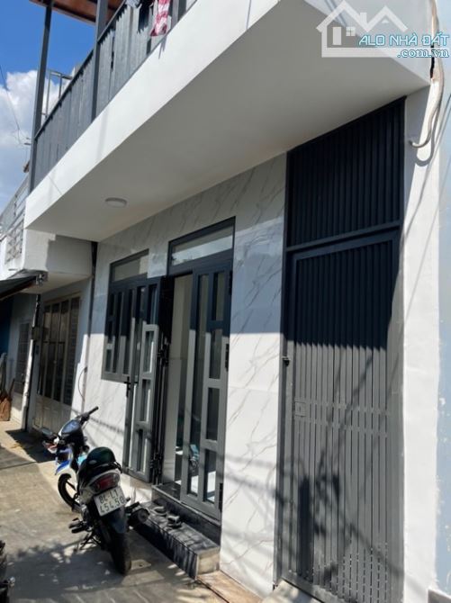 Nhà 2 tầng mới xinh, ngay khu dân cư Hồng Long, ngang 5m, chỉ nhỉnh 4 tỷ. - 2