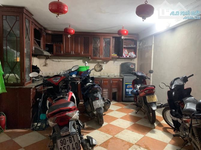 BÁN NHÀ NGÕ 44 NGUYỄN PHÚC LAI ĐỐNG ĐA - Ô TÔ TRÁNH KINH DOANH GIÁ TỐT: DT 71M2 - 22 TỶ - 2