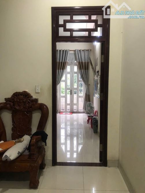 NHÀ MẶT TIỀN NGÃ 3 ĐƯỜNG NHỰA 20M, NGAY BÊN TTHC DĨ AN, KHU KINH DOANH, NHÀ PHỐ DĨ AN - 2
