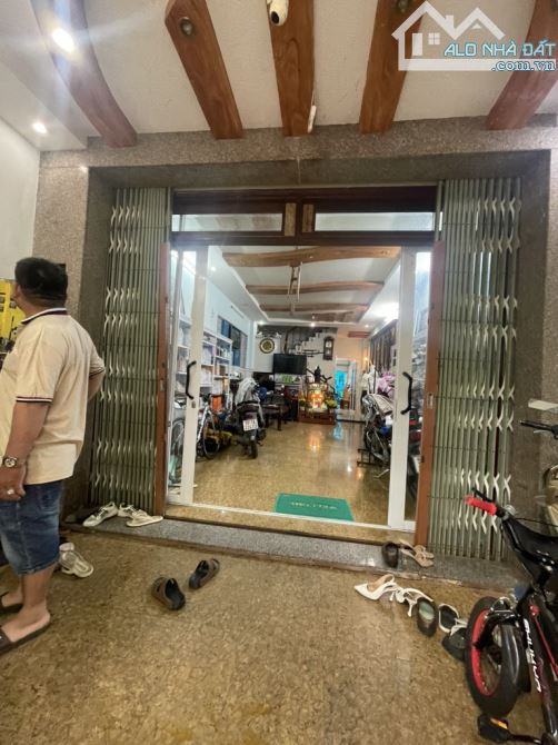 CẦN BÁN  SIÊU PHẨM MẶT TIỀN NGAY TRƯỜNG CHINH + PHAN VĂN HỚN, Q12 ,4 TẤM, DT 90M²(4.5 ×20) - 2