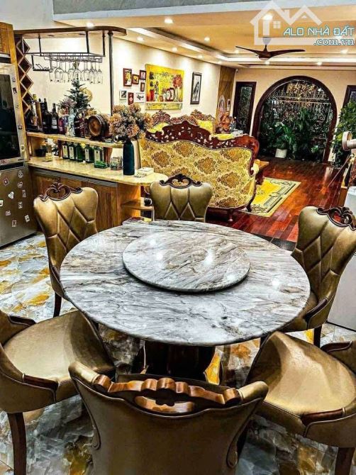 Chỉ 12,9 TỶ: BIỆT THỰ gần BIỂN NGUYỄN TẤT THÀNH ĐÀ NẴNG -Gần PHÙNG HƯNG: 150m² =9x16,7m 3T - 2