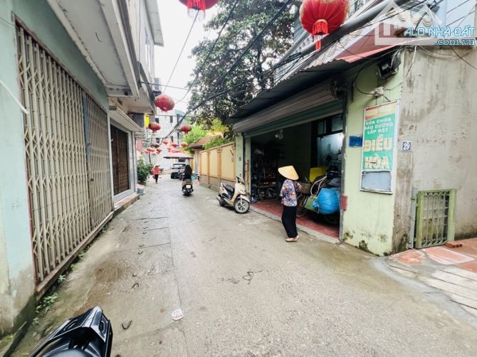 Bán đất Bắc Lãm – Phú Lương, Hà Đông   Diện tích 50m² vuông vắn, sổ đỏ chính chủ  Ngõ rộng - 2