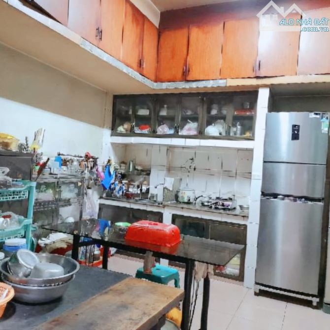 Bán nhà mặt tiền ngang đẹp 4m Dương Bá trạc, đường kinh doanh nhộn nhịp Quận 8 - 2