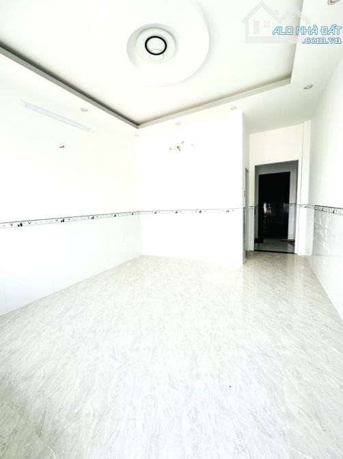 TÂN PHÚ, ĐƯỜNG 5M THÔNG, 3 TẦNG, CẠNH NGUYỄN SƠN, 63M2, NHỈNH 6 TỶ - 2