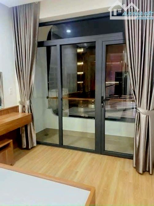 Nhà mặt tiền Quận 7, Trần Xuân Soạn, 2 tầng, 83m2, HXH, Nhỉnh 7 tỷ - 2