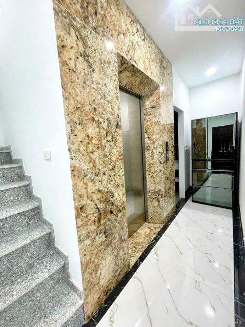 Cho thuê nhà 6 tầng  Dịch Vọng – 55m², thang máy, giá 70tr/tháng - 2
