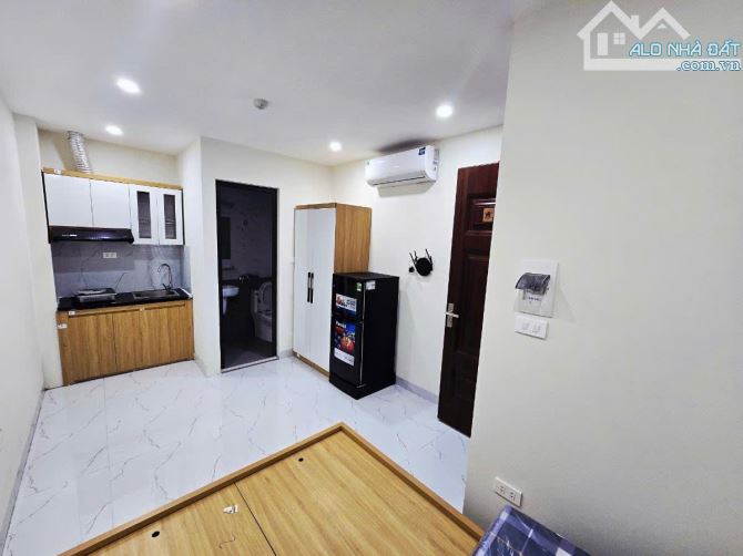 BÁN TÒA CCMN 29 PHÒNG QUAN HOA  CẦU GIẤY 90m MT 6m 7 TẦNG THANG MÁY 27 TỶ - 2