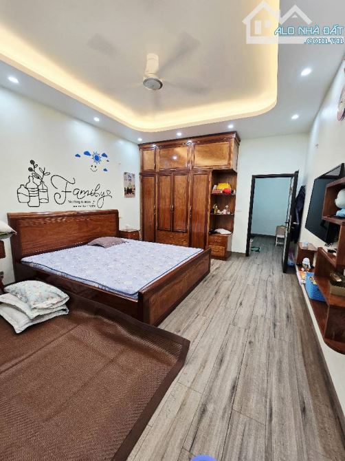 NHÀ ĐẸP HÀ TRÌ - HÀ ĐÔNG , NGÕ NÔNG - GẦN PHỐ , FULL NỘI THẤT , 38M2 - 4 TẦNG - GIÁ 6.8 TỶ - 2