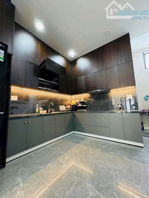 KHU BÀU CÁT -HẼM Ô TÔ THÔNG -PHẠM PHÚ THỨ-P.11- TÂN BÌNH- DT:4.1*13M – 8 TỶ 5 - 2