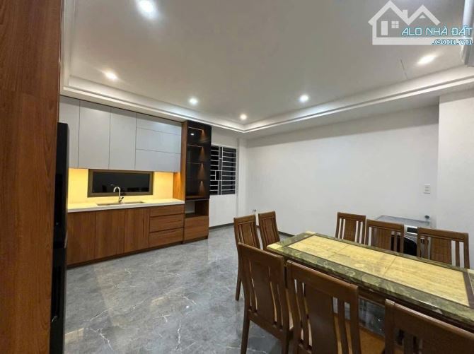 Cho thuê nhà 3 tầng, mặt tiền đường Phan Trọng Tuệ, Hoà Cường Nam, Hải Châu. Giá 25 triệu - 2