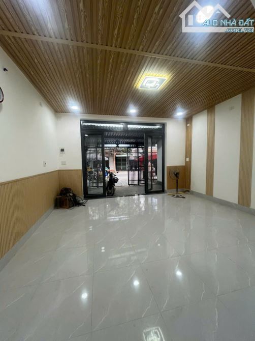 Nhà Đường Nguyên Thị Tồn mặt tiền 12m vỉa hè rộng Đối diện Cty Pouchen - 2