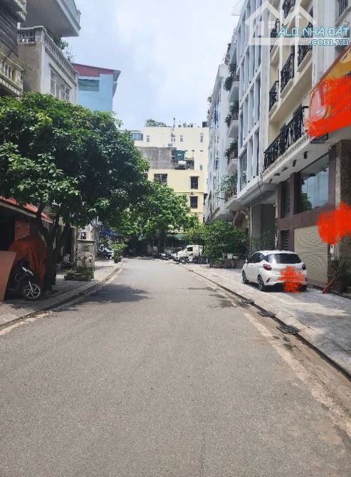 7,52 TỶ NHÀ GẦN NGÃ TƯ TÂN MAI- BA GÁC ĐỖ CỔNG, AN NINH TỐT- 42M - 2