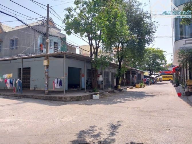Đất THỔ CƯ đường BÙI VĂN NGỮ phường HIỆP THÀNH, Q12, dt 176,9m2(8,9m x 21m),đường 8m - 2