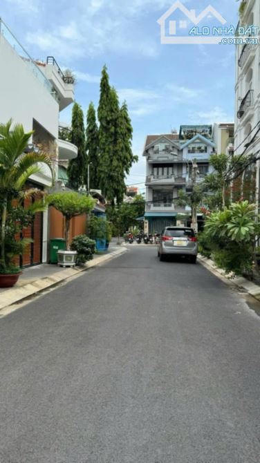 Lô đất biệt thự đẹp ngay Quốc Hương và Xuân Thủy. DT 7x20. Giá chỉ 32 tỷ TL - 2