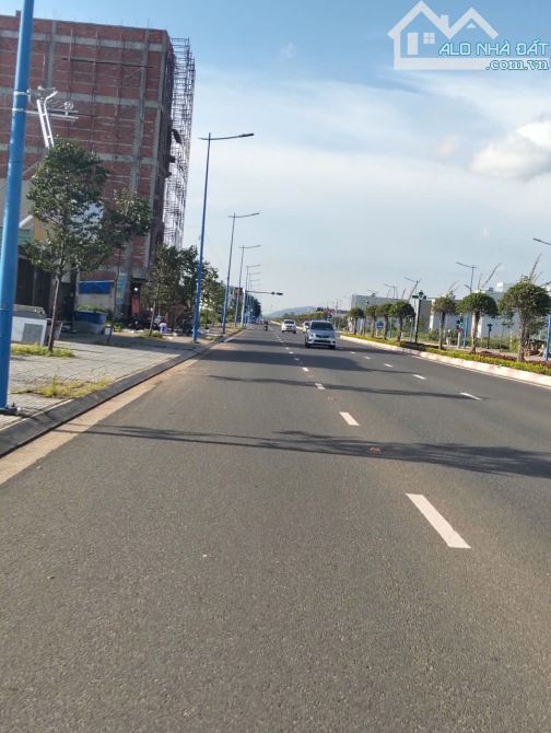 Mặt tiền KINH DOANH - đường 3/2 Lớn nhất Bà Rịa chủ cần bán 1 lô đất đẹp - GẦN MINH MÂM. - 2