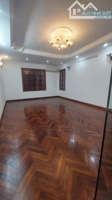 Phân lô 3 thoáng TT Cầu Giấy💥90m2 - 6T - MT4.4m, Oto tránh sát mặt phố - 2