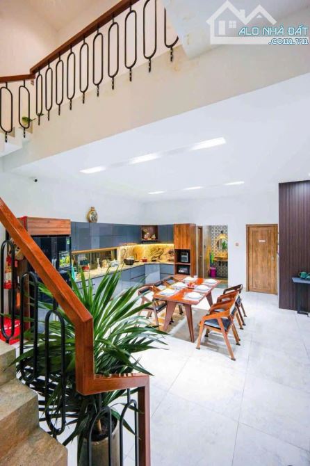 💥🏕 CHO THUÊ VILLA ĐẸP 2 TẦNG MẶT TIỀN PHAN BÁ VÀNH, NẠI HIÊN ĐÔNG, SƠN TRÀ - 2