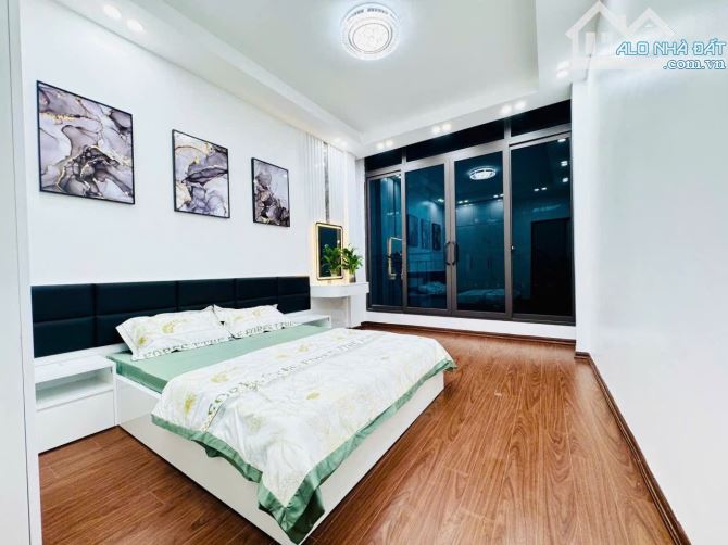 Đống Đa - Láng - Nguyễn Chí Thanh - Ngõ thông - 55m - 5T -14,5 tỉ - 2