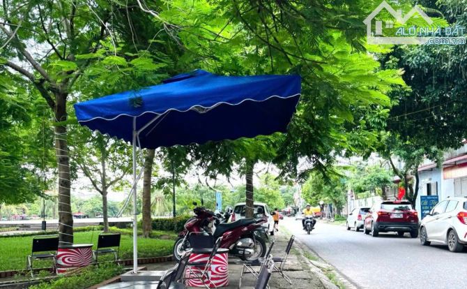 BÁN LÔ ĐẤT + TẶNG NHÀ C4 – VỊ TRÍ VÀNG . - 1