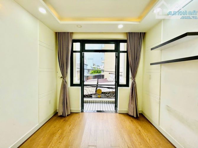 Nhà đẹp 2 tầng P.11 Gò Vấp – full nội thất, sổ riêng, giá 4 tỷ nhỉnh - 2