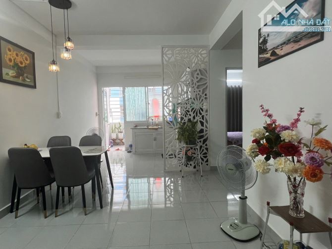BÁN CĂN HỘ CT6 VĨNH ĐIỀM TRUNG, 62,7M2, 2PN, 1WC, GIÁ 2 TỶ 350. CN 23.8 - 2
