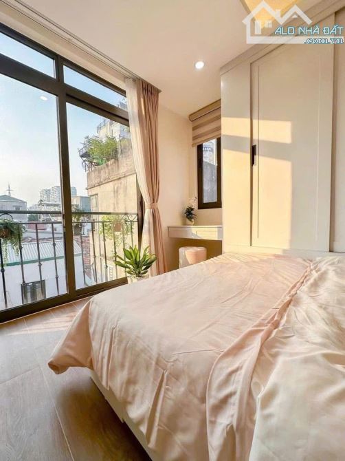 Nhà phố Kim Mã - Lô góc - Ô tô tránh - KD sầm uất - mặt tiền khủng 10m - 65m - Nhỉnh 22T - 1