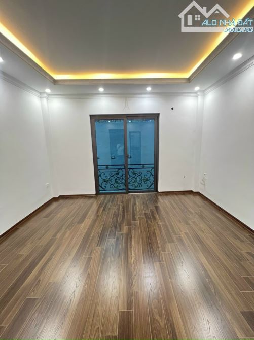 Bán nhà riêng tại Kim Hoàng, 5.1 tỷ, 32m2, 3PN + 4WC + 5 tầng, chính chủ giá cực chất - 3