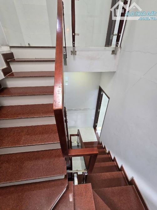 Nhà 4 tầng không LG 1/ Đồng Xoài ngay Cộng Hoà - Nhà Ga T3 chỉ 6.6 tỷ - 3