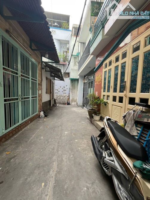 Bán gấp nhà trung tâm Sài Gòn, Lê Văn Sỹ, Trường Sa, dt ~ 4*9, 4 tầng, chỉ  hơn 5 tỷ (2025 - 3