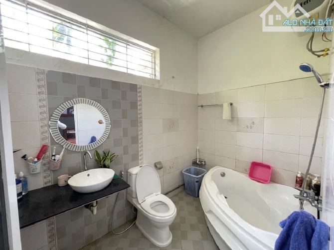 💥 SIÊU PHẨM -  BIỆT THỰ LÔ GÓC 3 TẦNG HUỲNH MẪN ĐẠT - GARA Ô TÔ - TRUNG TÂM HẢI CHÂU - 3