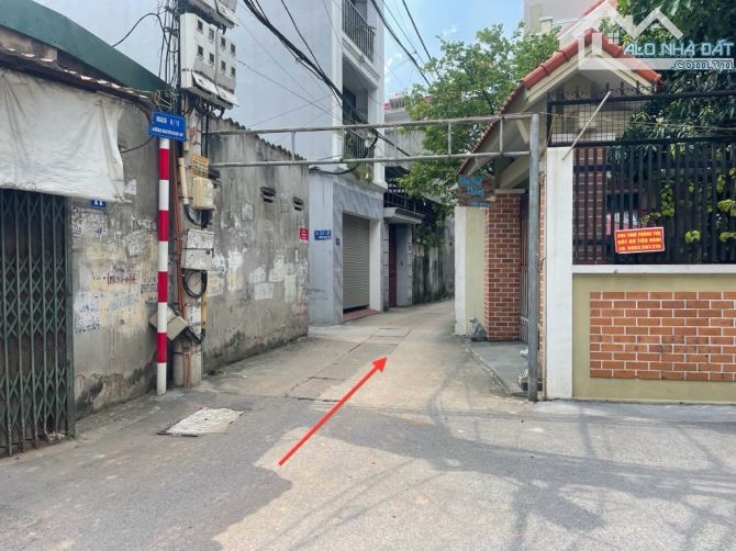 Đất Phú Diễn - 60m2 - mặt tiền : 4,6m - ngõ nông - vị trí đẹp - 3
