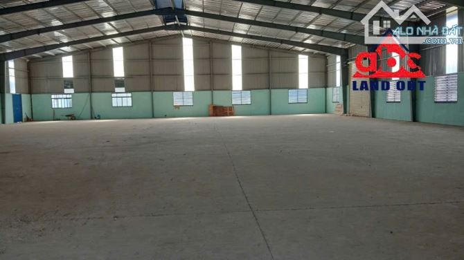 HN098(XT300) Hạ từ 82trieu còn 70trieu.  Cho thuê xưởng Tổng Khuôn Viên 2200m2 Có Bình Điệ - 3