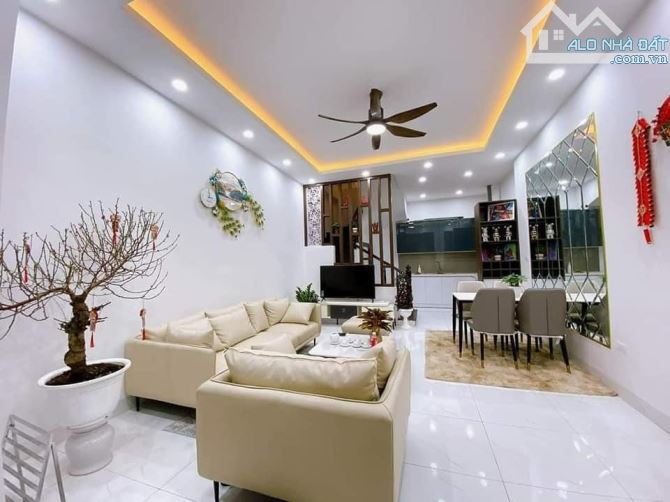 Nhà Mặt ngõ minh khai Đối diện Times city ô tô vào nhà DT 55m2x5T thang máy full nội thất - 3