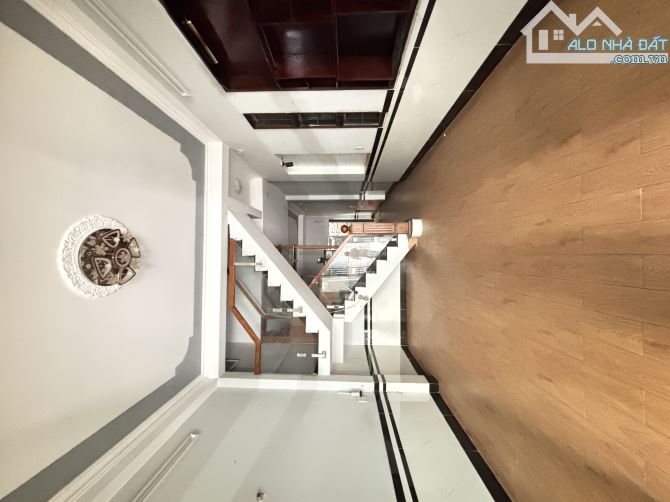 HXH KHU NHÀ LẦU TRẦN THỊ NĂM Q12-GẦN ĐH GTVT- 70M2- 2 TẦNG- 5,2 TỶ TL - 3