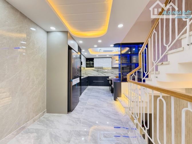 Bán nhà đẹp 5 Tầng full nội thất sẵn tại P12 Gò Vấp TPHCM. 165m2, Hẻm 5m, Giá chỉ 6.9tỷ - 3