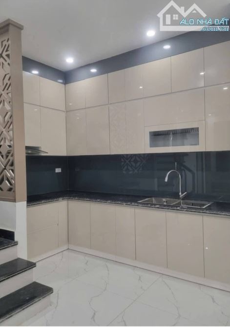 Bán nhà Thiên Lôi, Vĩnh Niệm, Lê Chân, Hải Phòng. 4 tầng, 42m2, 3,22 tỷ. Ngang 4m, đường 2 - 3
