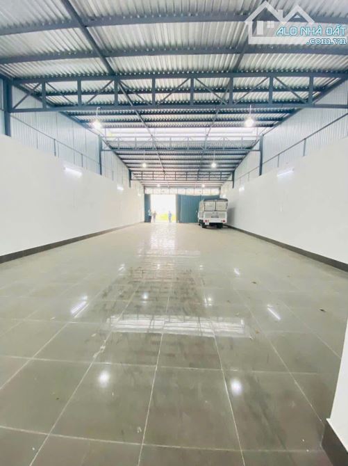 Cần bán căn nhà xưởng 386m2 ở Lê Minh Nhựt Củ Chi 9x42 chỉ 870 TRIỆU Sổ riêng sang tên nga - 3