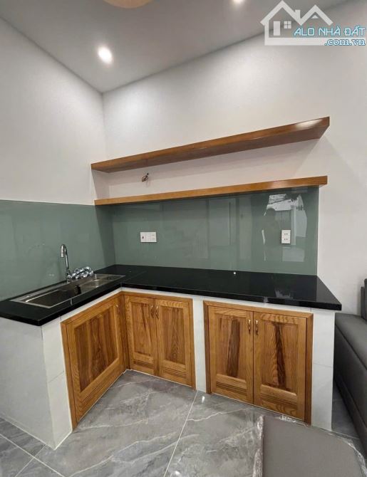 BÁN NHÀ 1 TRỆT 1 LẦU MỚI ĐẸP XÔ VIẾT NGHỆ TĨNH HẺM Ô TÔ BỀ NGANG 6 MÉT 74m2 GIÁ CHỈ 6t180 - 3