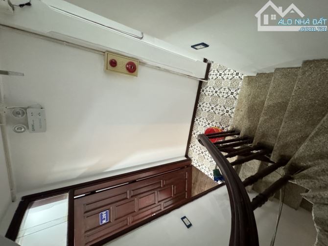 Bán nhà Láng - Thịnh Quang ngõ thông thoáng sạch , khung cột chắc chắn 5 tầng 7 phòng dòng - 3