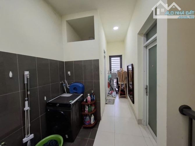 Bán nhà 2 tầng Q9 - Nhỉnh 3 tỷ 56m2 - Hẻm xe hơi. - 3