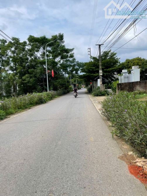 Bán lô đất nằm trên trục chính Yên Bài Ba Vì, cách trường c1, c2 chỉ 100m, giá dưới 6 tỷ - 3
