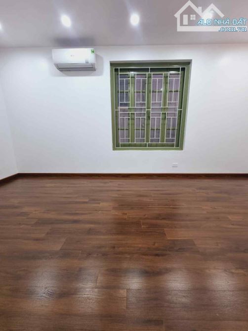CỰC RẺ! BÁN GẤP NHÀ BỒ ĐỀ - LONG BIÊN, 80M, 5T, MT 6M, Ô TÔ 7 CHỖ, GẦN HỒ. HƠN 16 TỶ - 3