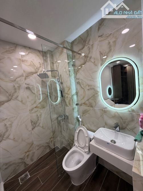 Bán nhà MT Nguyễn Trọng Tuyển, phường 2, 3.1x11m, 4 tầng, nội thất cao cấp - 3