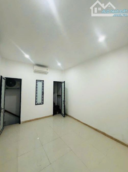 BÁN NHÀ PHÂN LÔ LẠC LONG QUÂN 50m MT 3,5m 5 TẦNG GẦN HỒ TÂY GARA Ô TÔ 14,5 TỶ - 3
